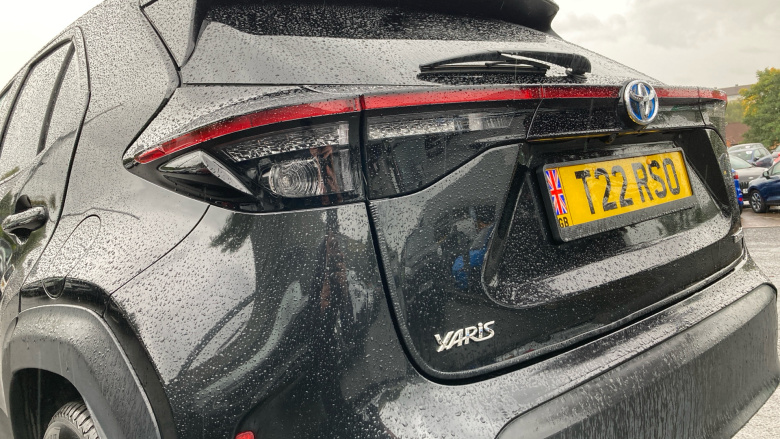 Toyota Yaris Cross 1.5 Hybrid Design 5dr CVT Hybrid Estate